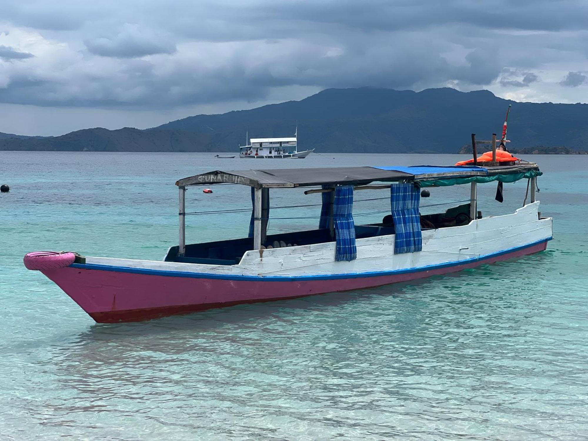 Jhuna Komodo Homestay Exterior foto